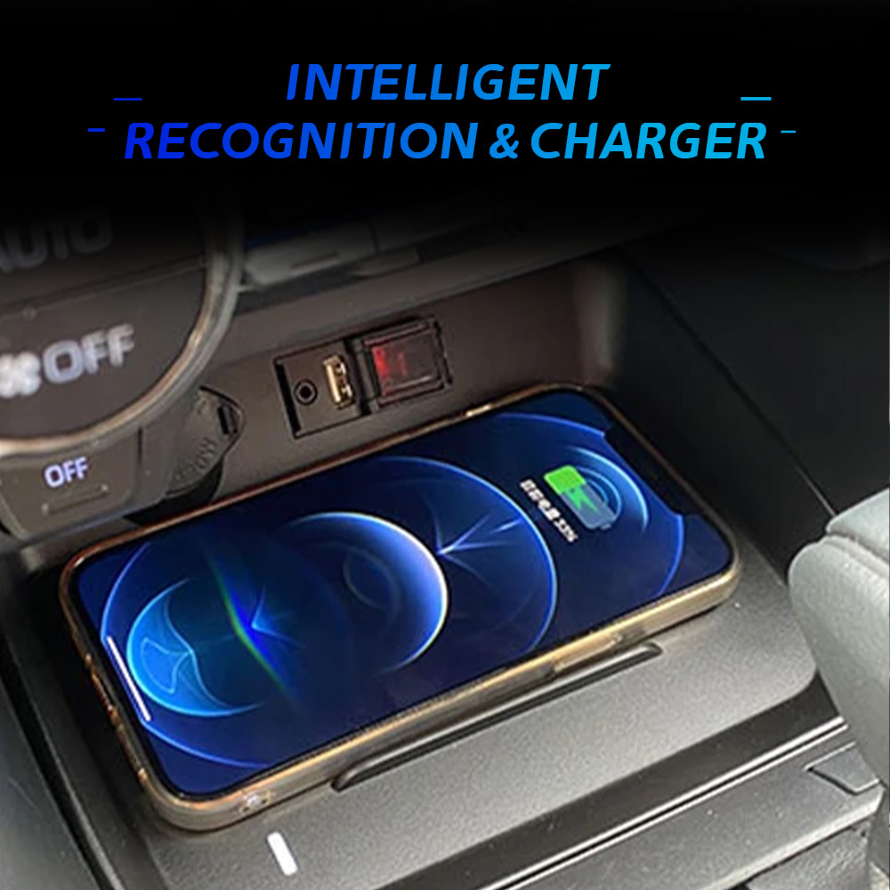 トヨタRAV4 15Wワイヤレス充電器 車載スマホホルダーパ - Wireless Phone Charger Pad のレビューと価格